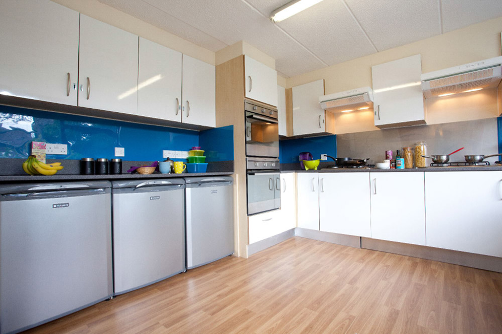 %_tempFileNameexeter-residence-standard-shared-kitchen-2%