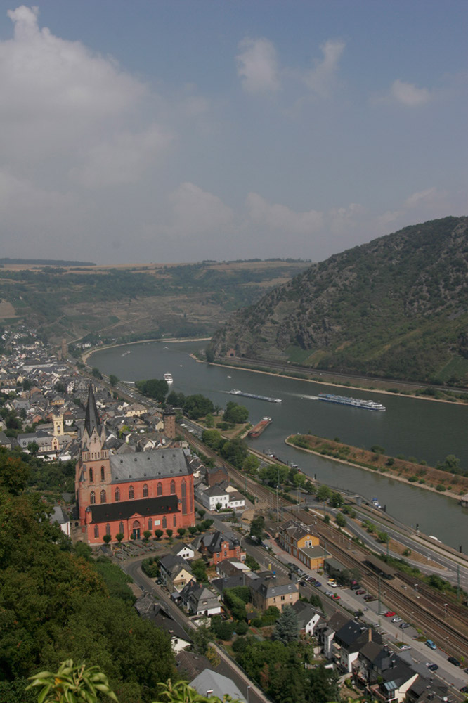 %_tempFileNameoberwesel-view-from-castle-1%
