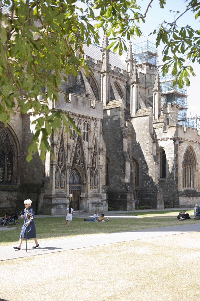 %_tempFileNameexeter-cathedral-12%